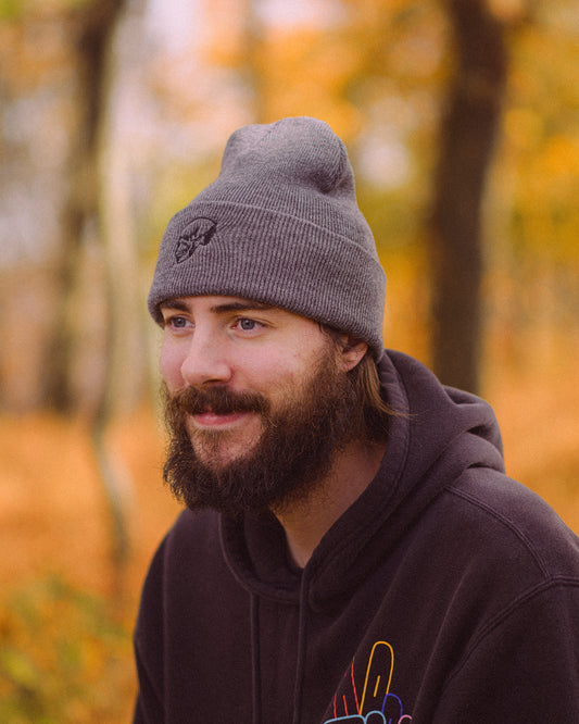 Beanie - Embroidered Skull
